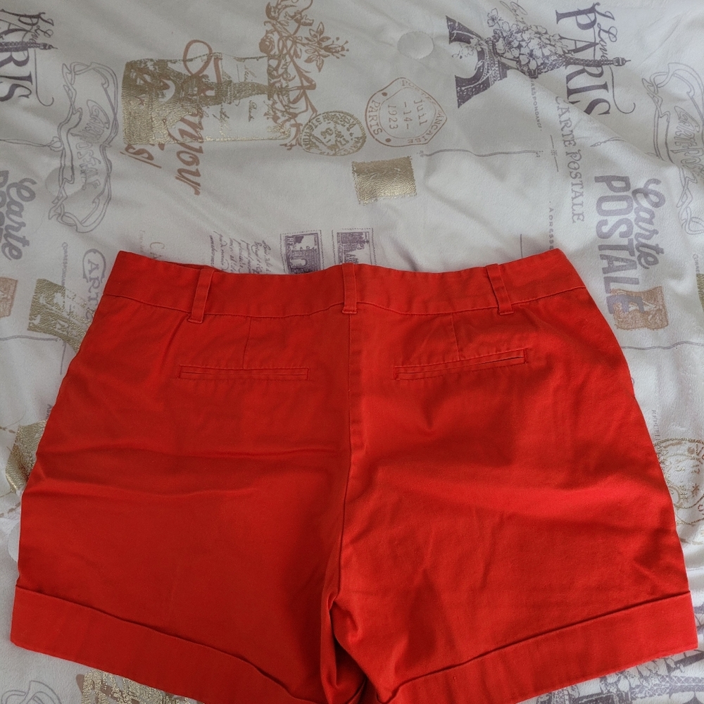 Shorts - Picture 2 of 5